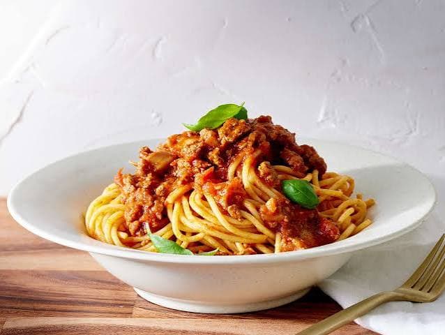 Spaghetti with Tomato Sauce at AXUM Restaurant Leeds